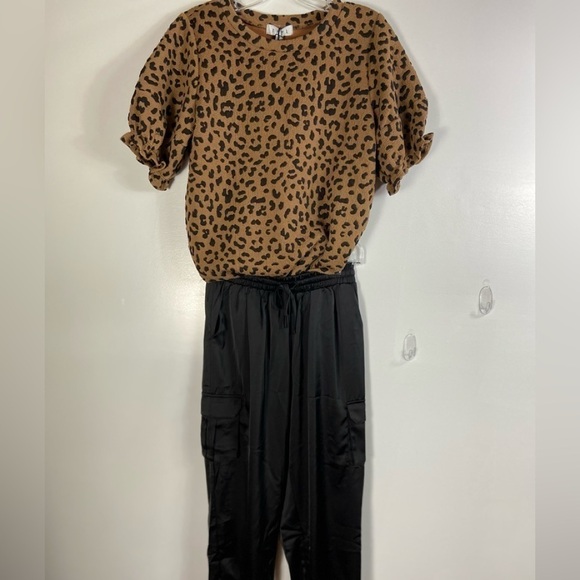 THML animal print quilted balloon sleeve top - Picture 6 of 6